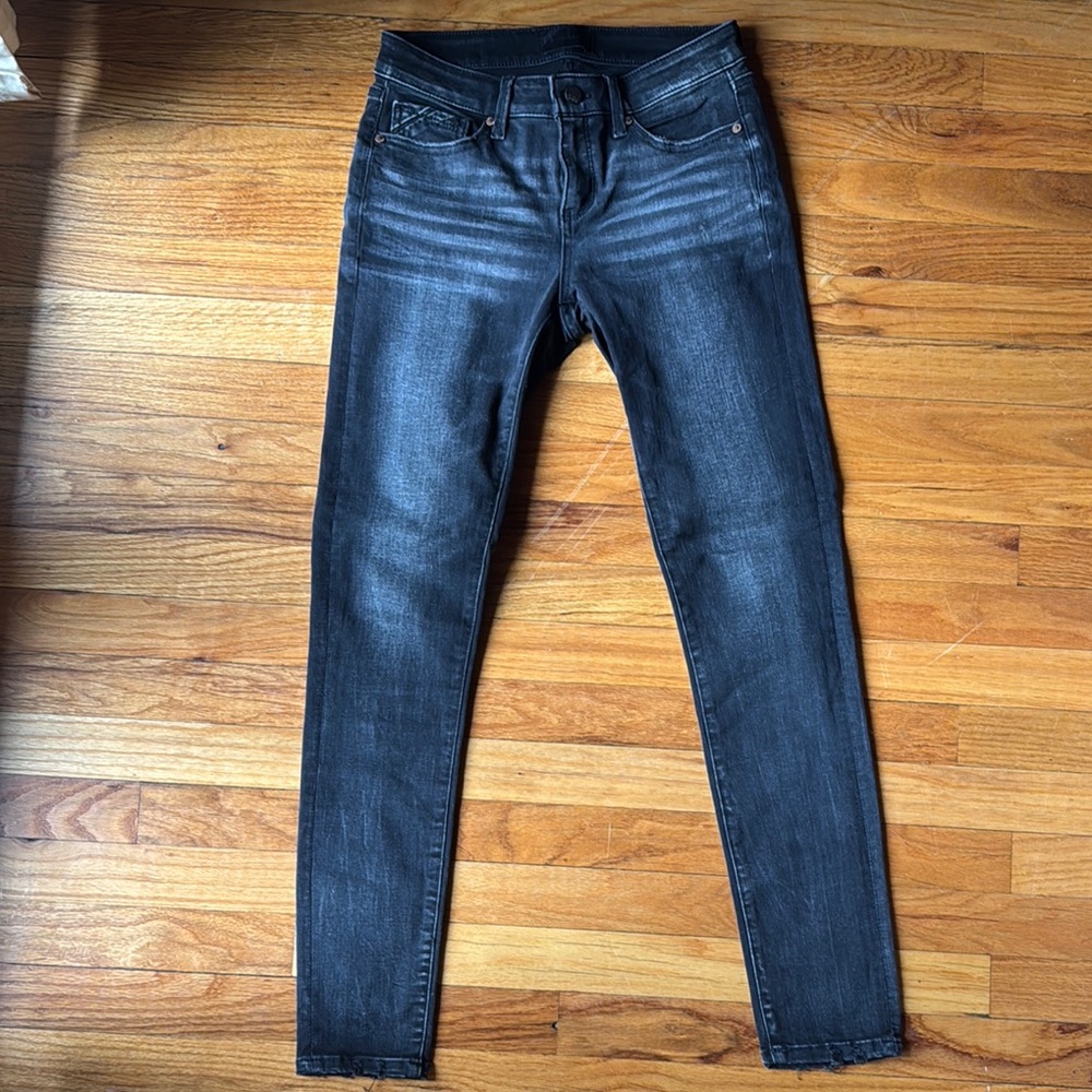 Black Skinny Jeans with Stretch Fit